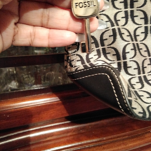 Purse - Picture 3 of 8